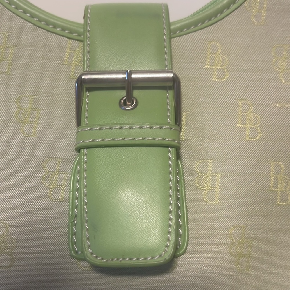 Green Spring Purse - Picture 3 of 7